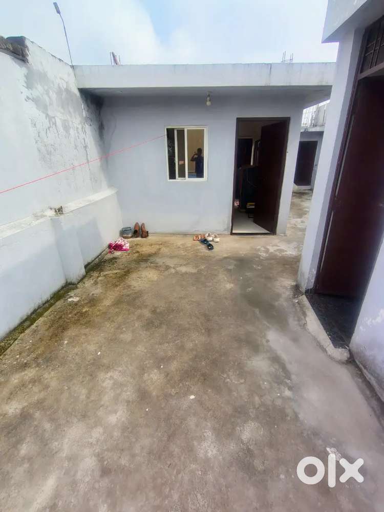 1 rk available I'm looking for a male decent roommate