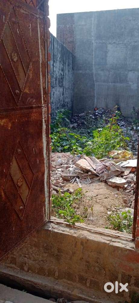 Plot for sale in residential colony