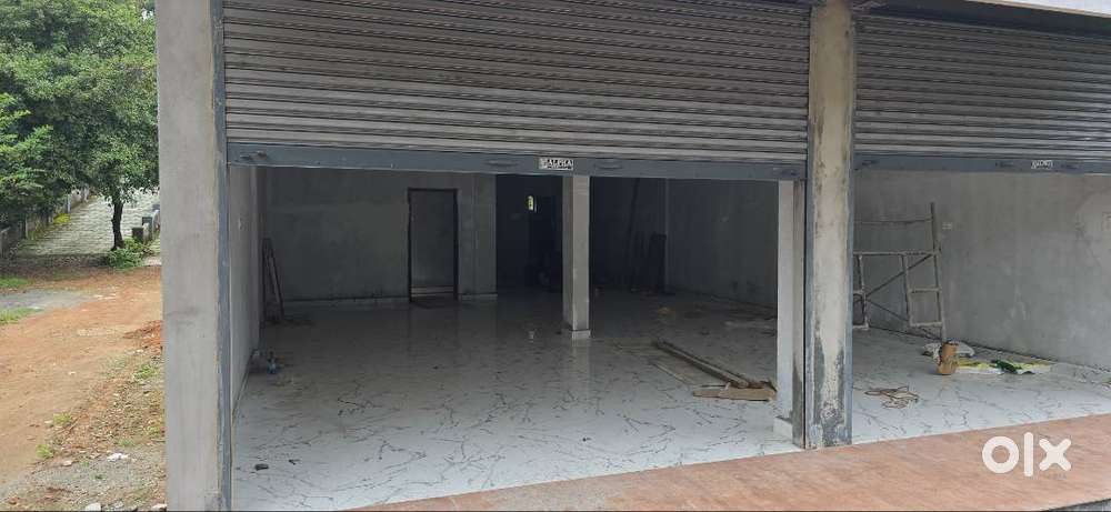 Shop for rent infront of Golden Hyper Market