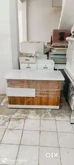 Branded office tables very good quality