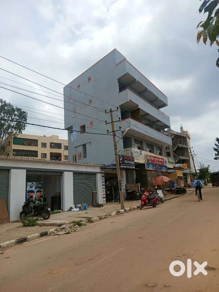 Commercial space 1st floor for Rent Near to PNC Cognito school Kadgudi