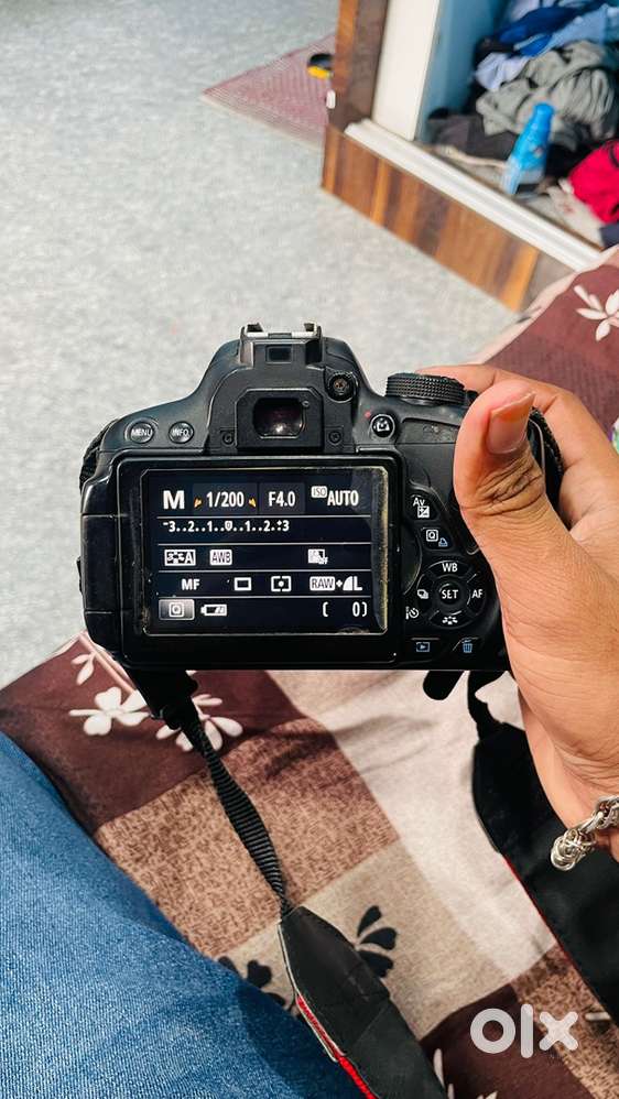 Canon 700D with with long lens