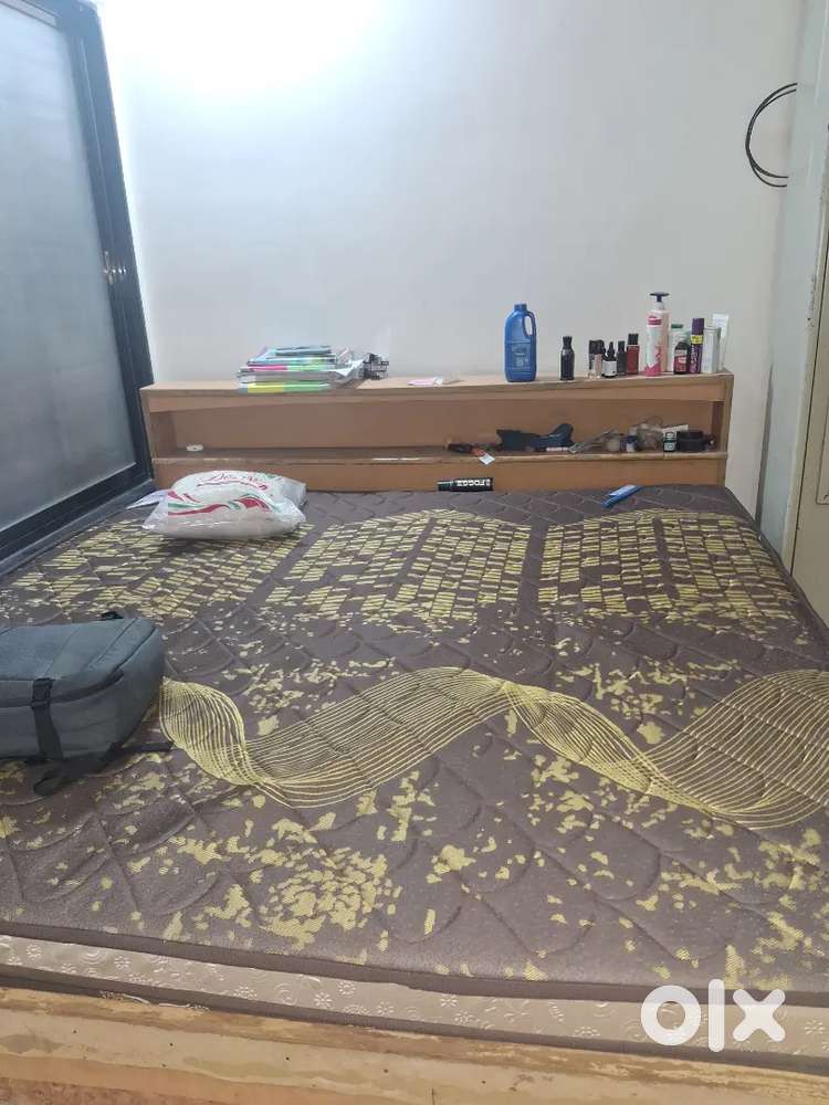 King size bed
