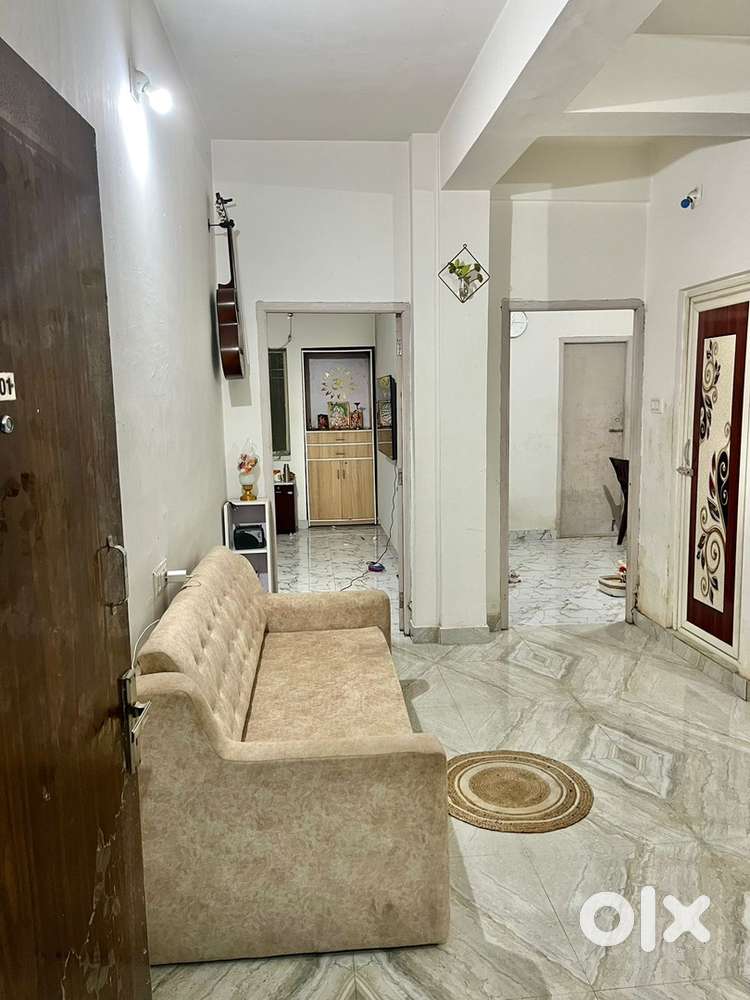 Fully furnished 2bhk flat for rent.