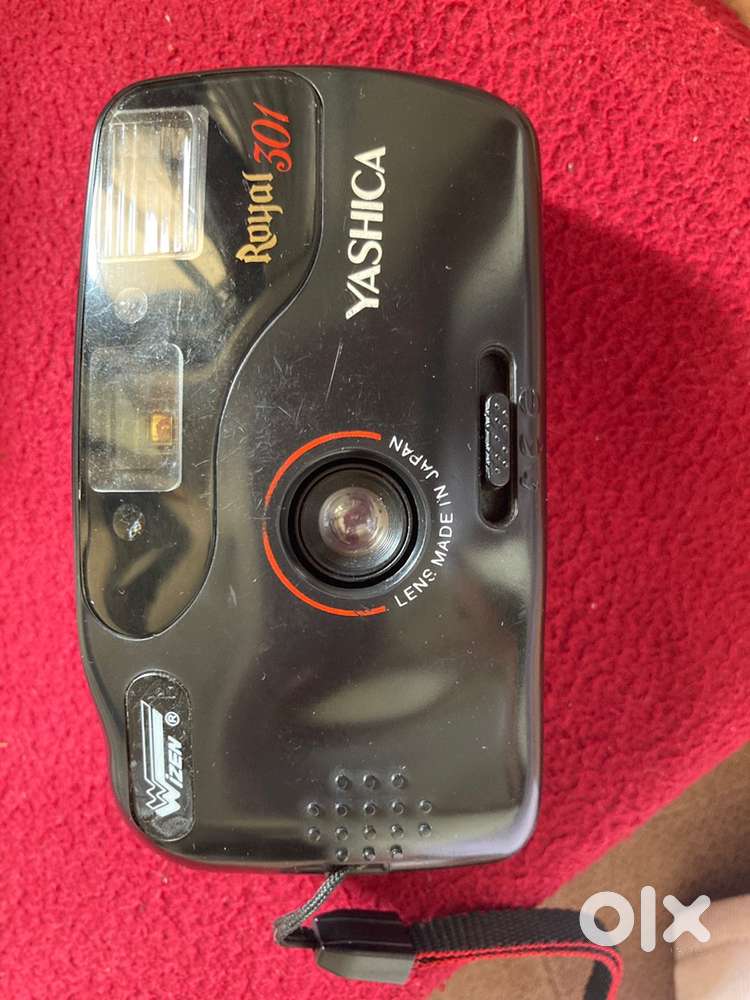 YASHICA ROYAL 301