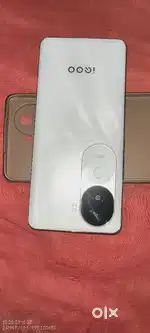 Vivo Iqoo z9s.