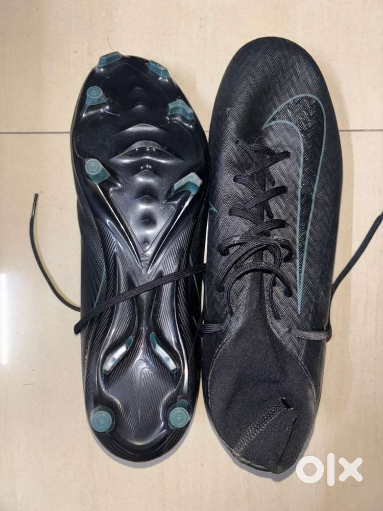 Nike Men Mercurial Superfly Football Shoes