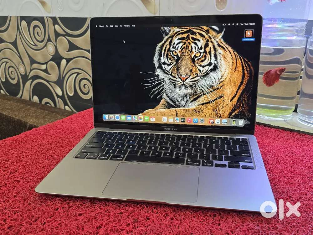 M1 Air 2021  Apple Macbook 8gb 256gb SSD 13inch Retina Touch iD