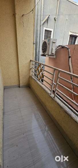 1BHK on Rent near giga space it park