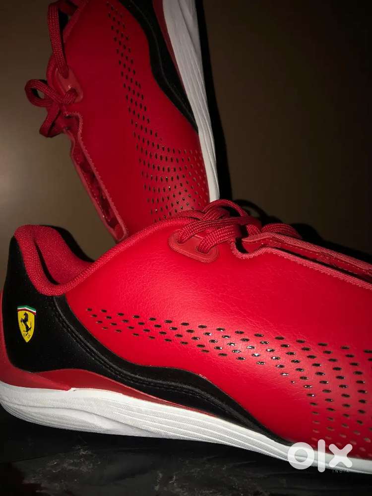 Red Ferrari shoe