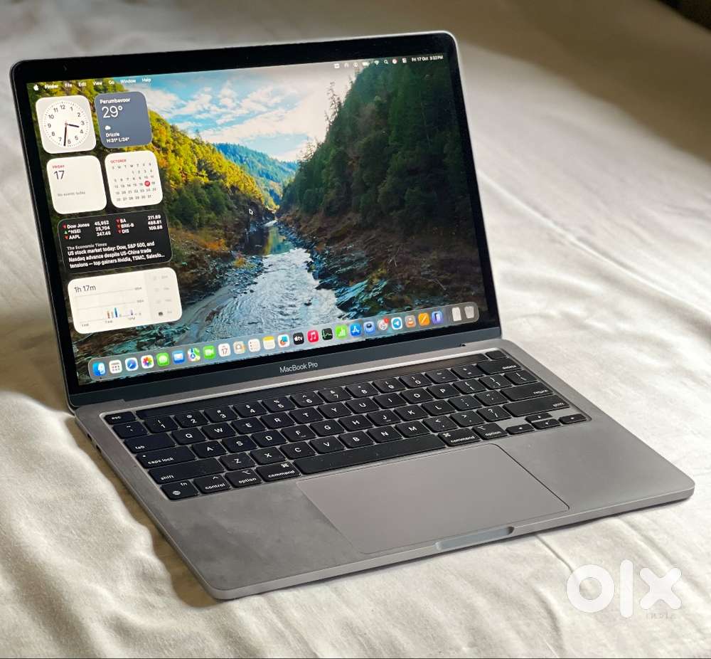 MacBook pro M2 13inch