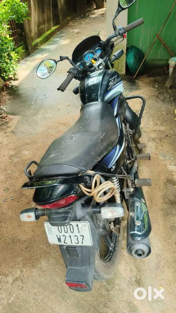 Its very well mainted 2 wheeler