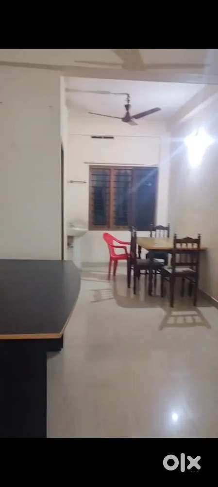 2BHK Ladies Room Available  Single Sharing  Vytilla / Ponnurunni