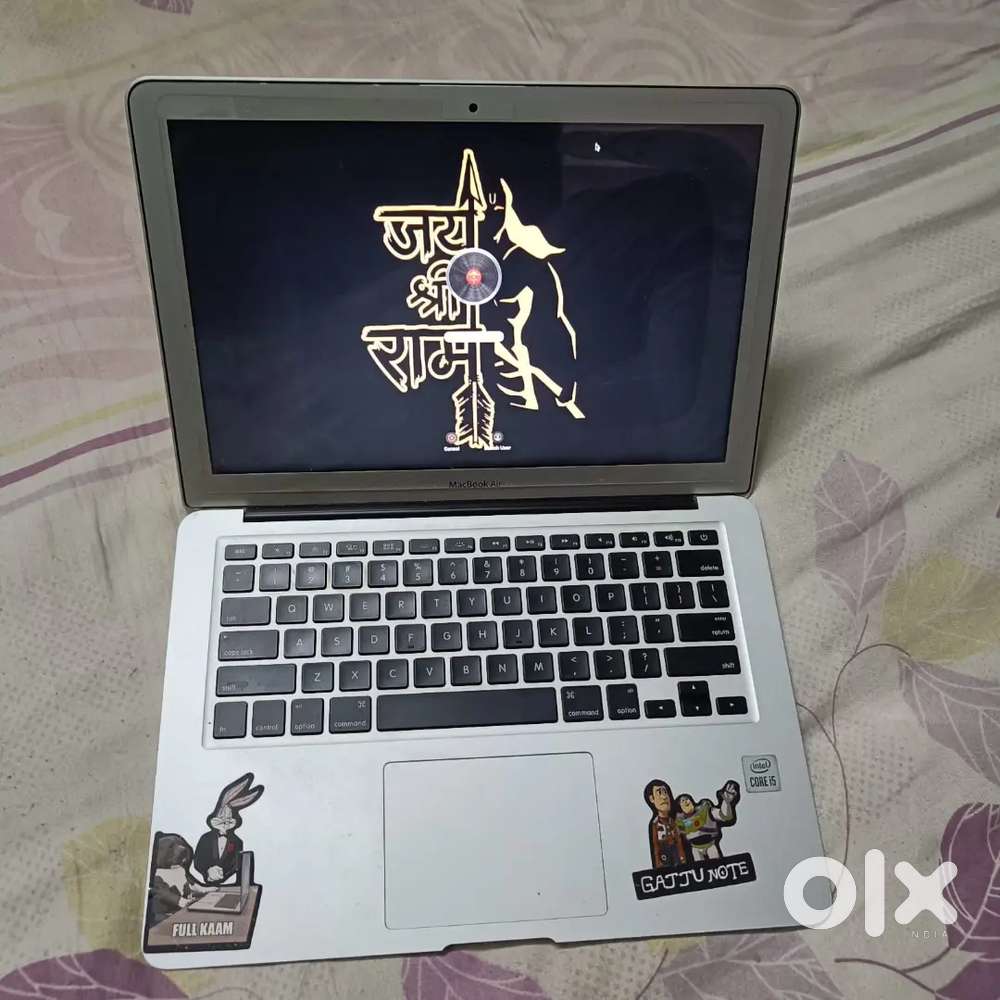 I want to sell my macbook 13 air i5 2017 model urgent need of money.