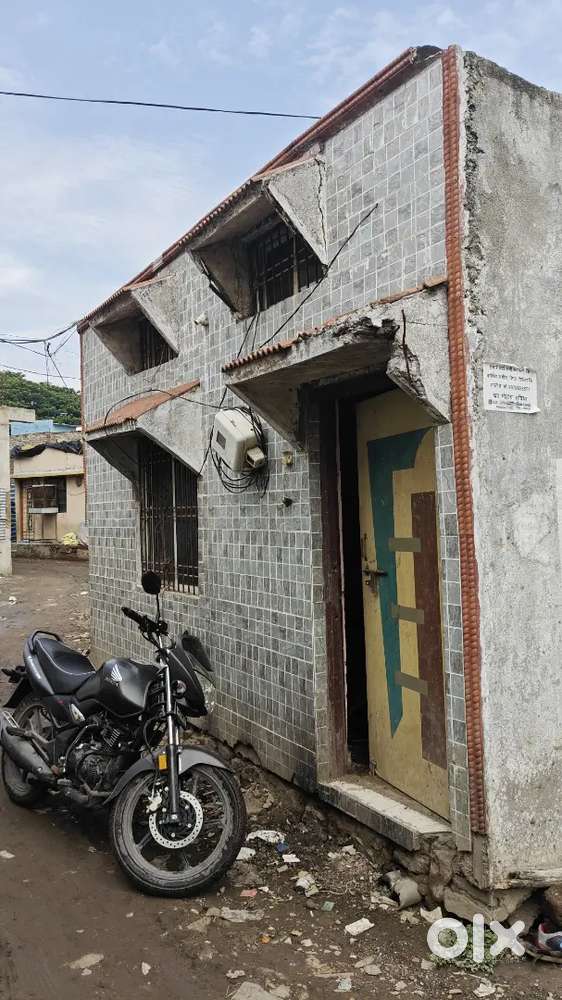 House at saeeda colony