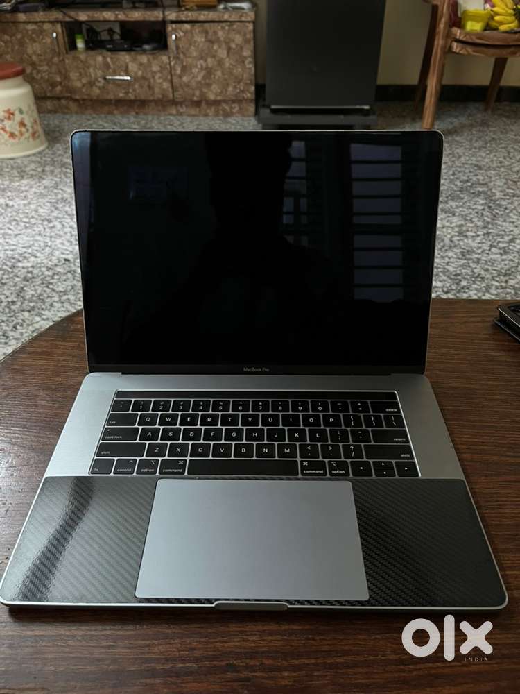 Macbook pro 15inch 2.9GHz intel corei9