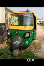 Auto hai driver chahiye rent pe dena hai