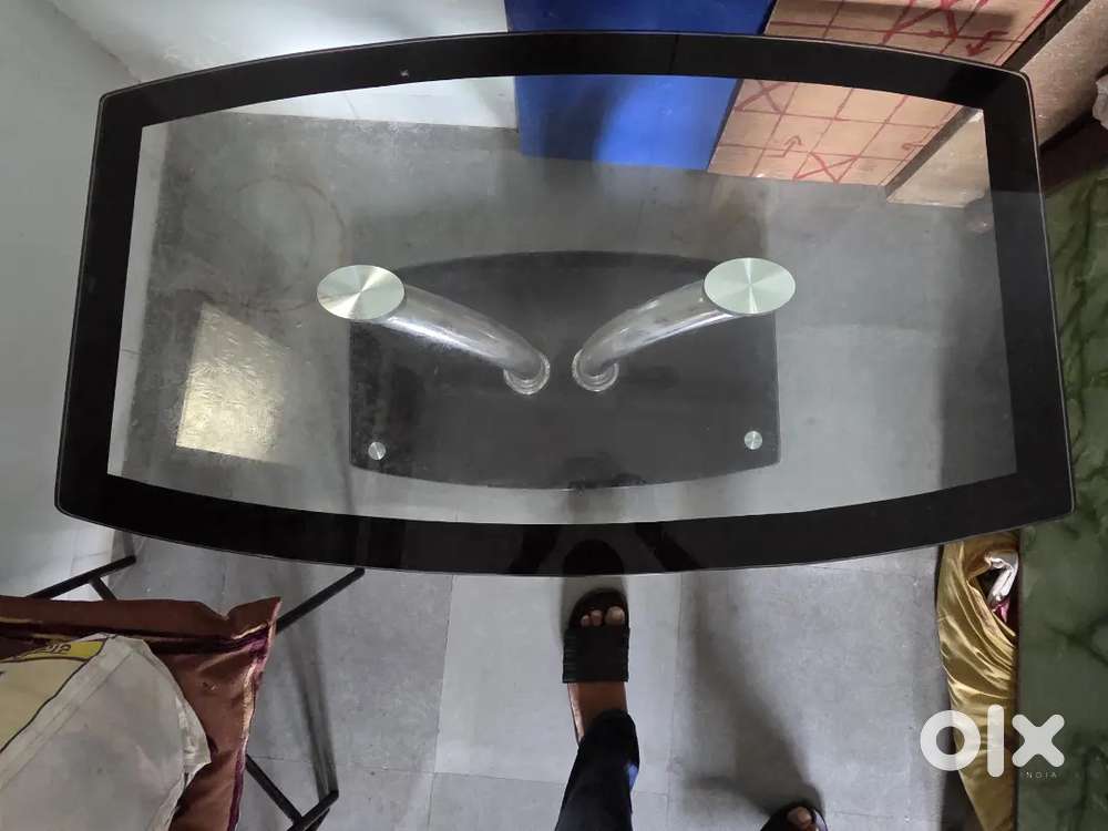 Classic centre table