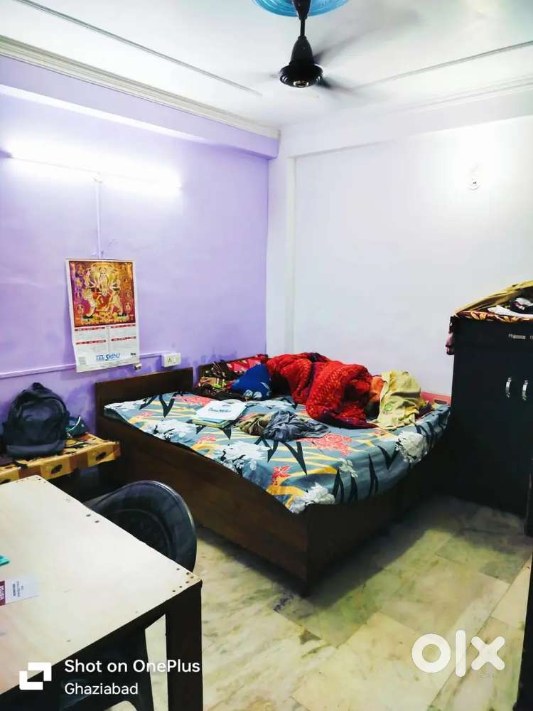PG FOR 3999/- BOYS Nr Vaishali metro station