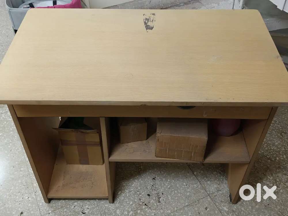 Computer Table