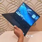 ULTRABOOK DELL 5300 i5-8350 8TH GEN / 32GB RAM / SSD 512GB /BAZZELES