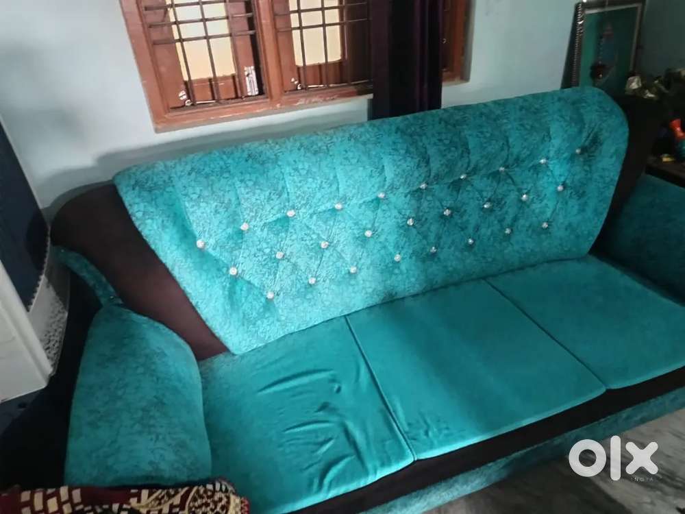 Blue sofa set