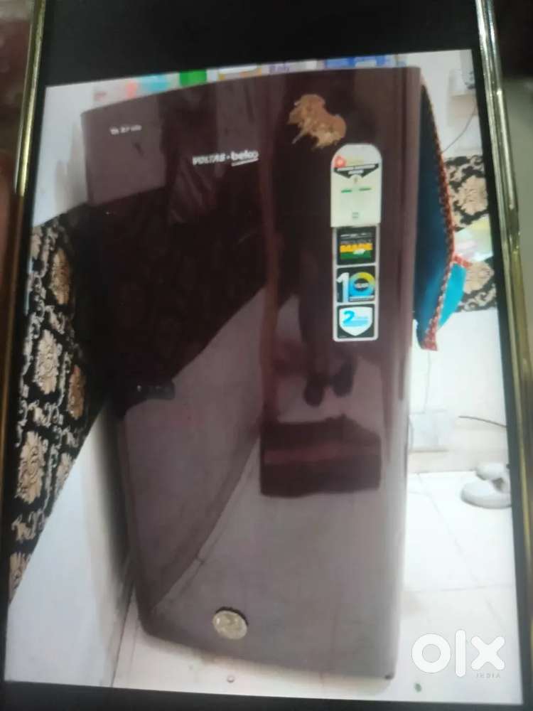 Voltas fridge 185 litres