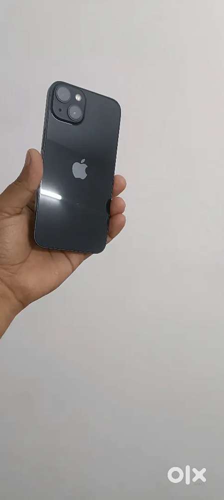 iPhone 13 dark blue
