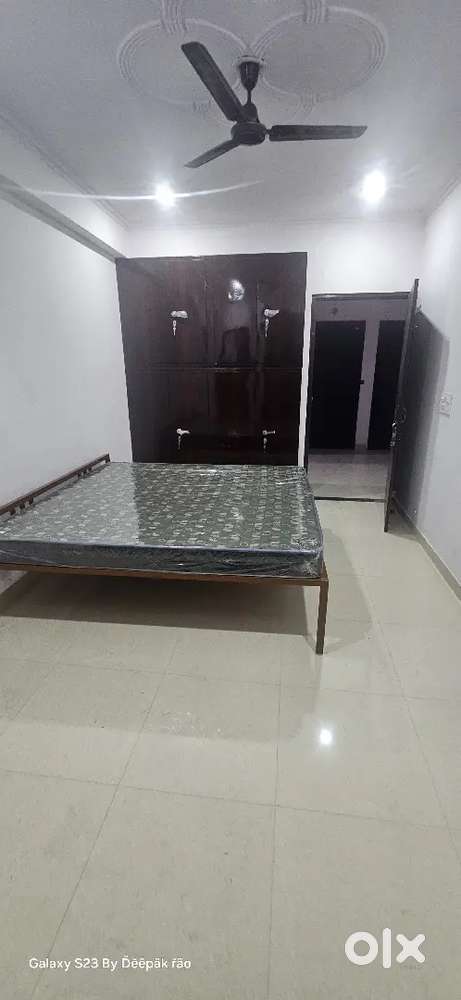 Room available for rent