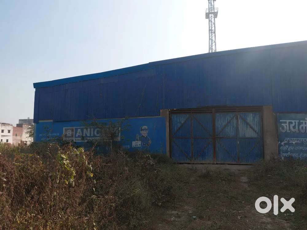 Gowdan near. 0 .5. kmpailot baba temple