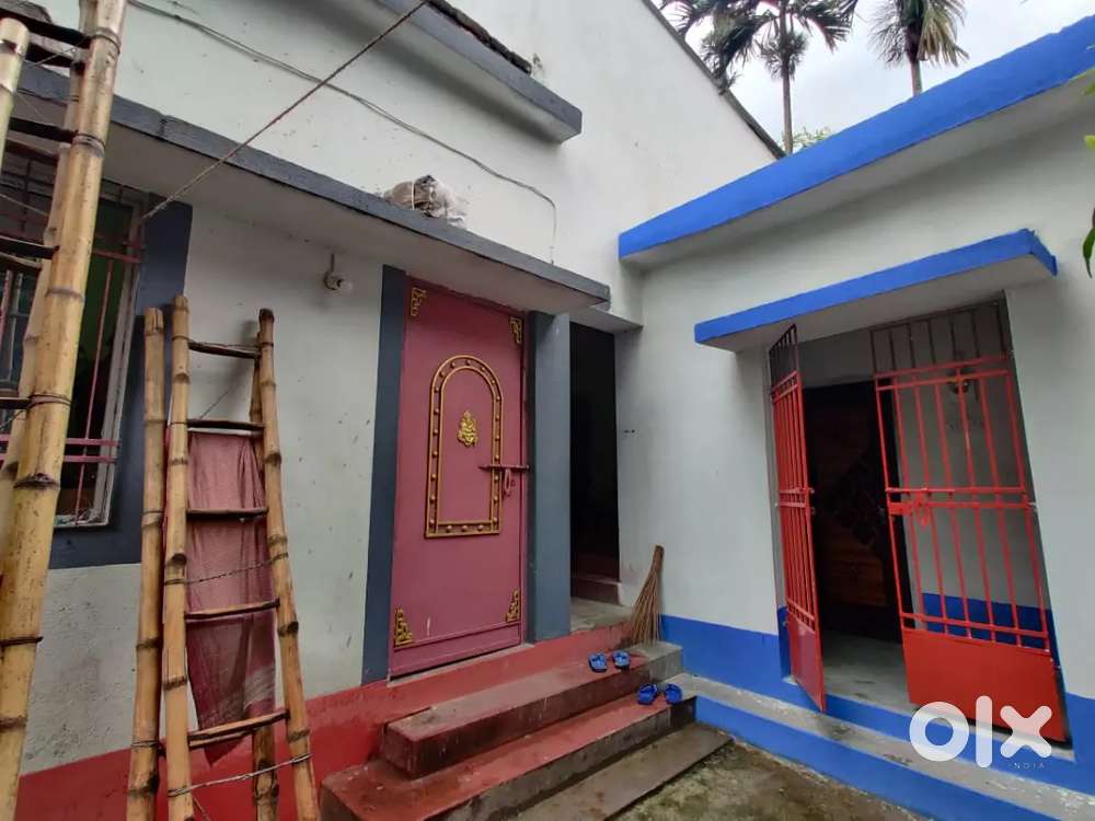 2.5 Katha land with single storied house