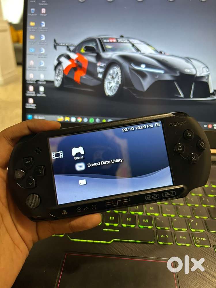 PSP Street E1000 Mint Condition