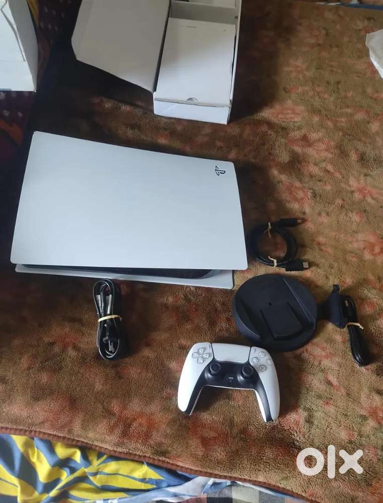 Ps5 disc version 7.1 with box like new condition box pack