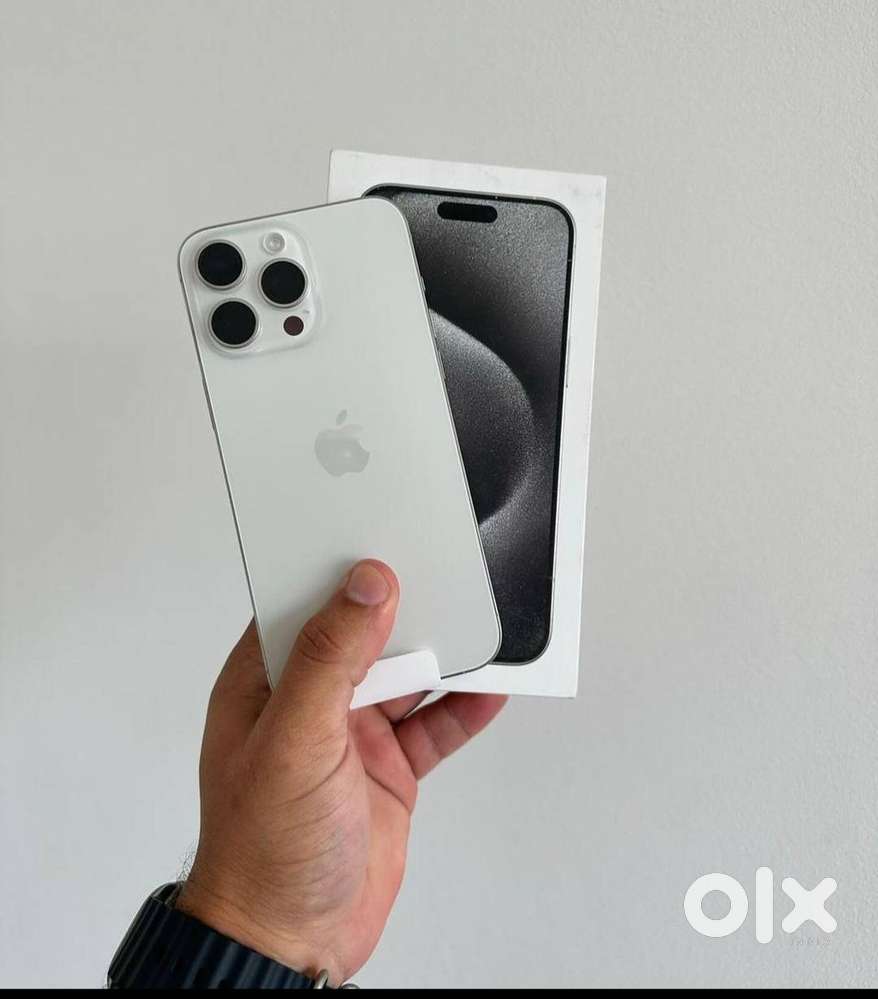 Thursday offer I phone 15 pro refurbished available in 512 gb