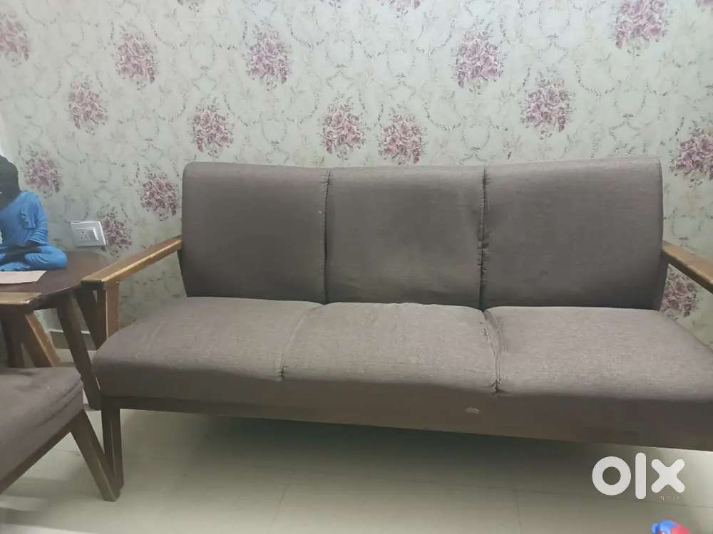 Nilkamal brand sofa 3+2