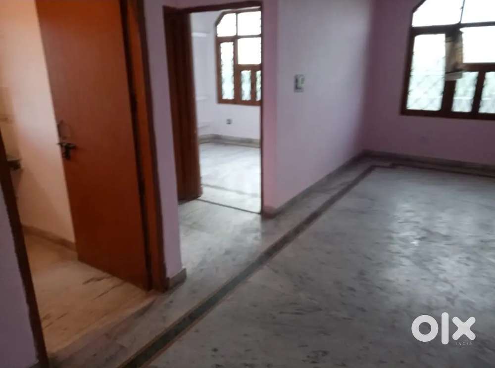 Sitapur road facing flat at Madiyao flyover junction