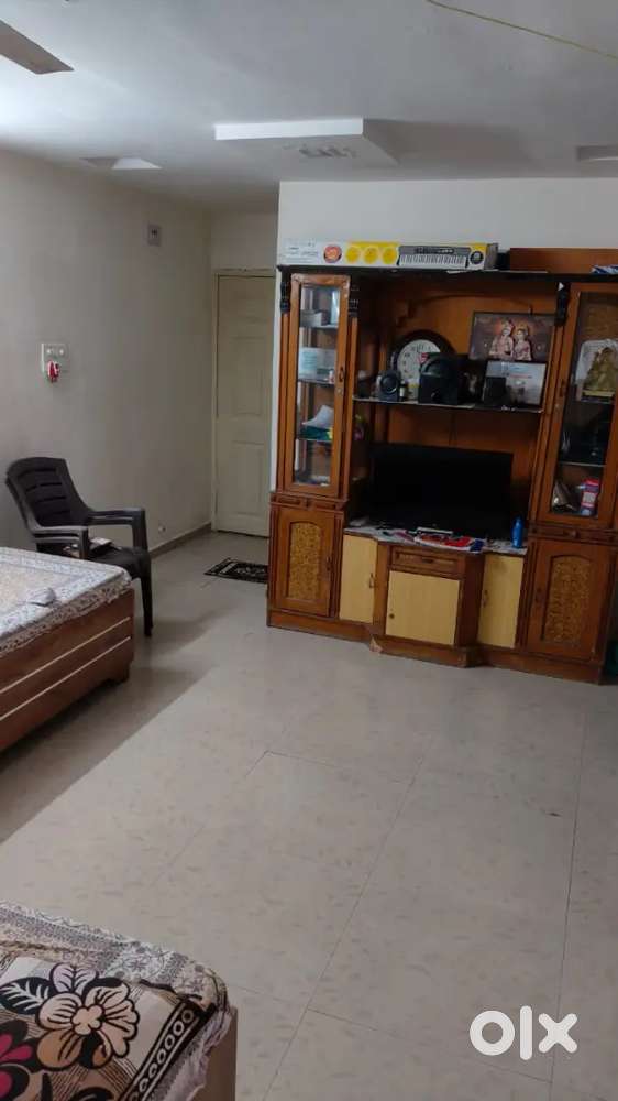 2Bhk semi furnished flat for rent