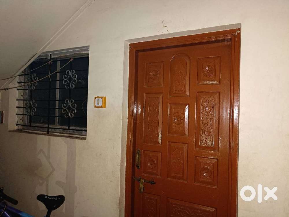 1 RK is available on rent in Agashivnagar  Prime Location