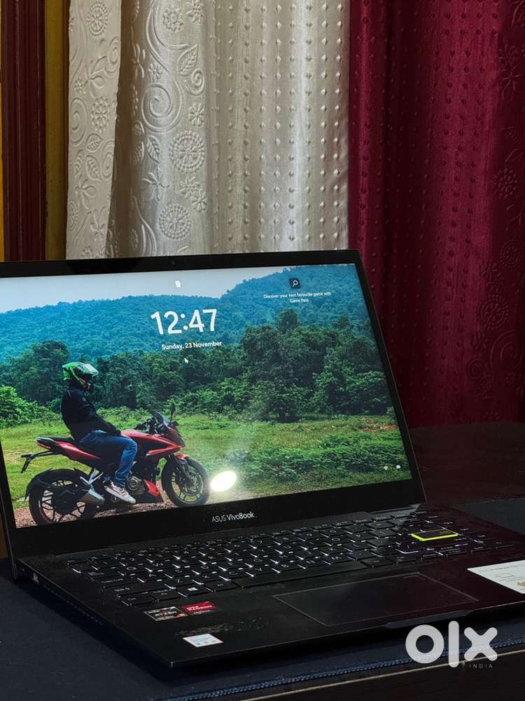 ASUS Vivobook 14 Flip for sale! Only 2 years old! In best condotion!