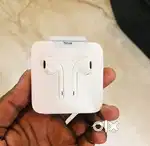 ORIGINAL BRAND NEW APPLE IPHONE WIRED EARPHONES