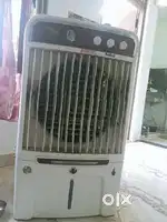 BRAND NEW COOLER  WITH HONEYCOMPADL