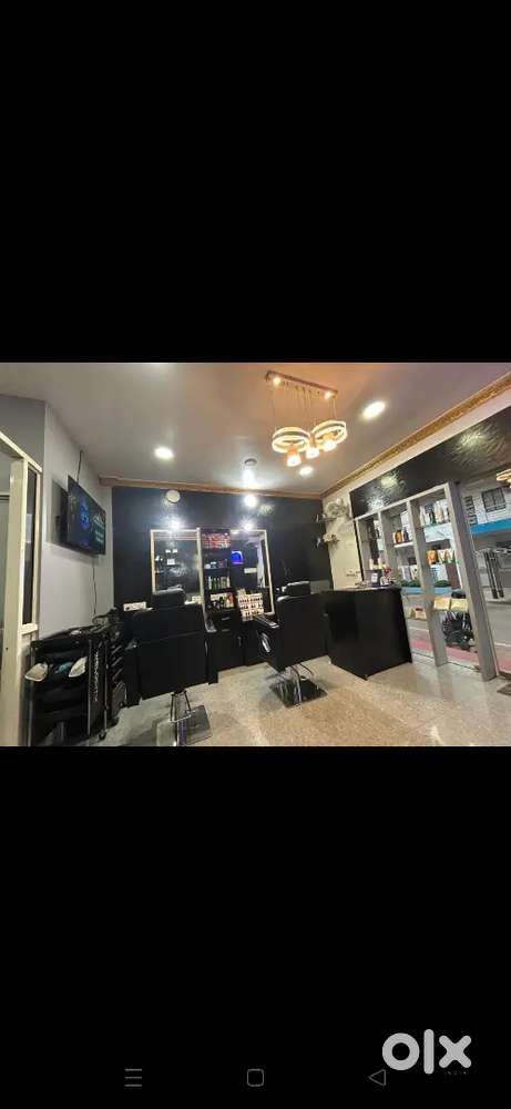 Unisex parlour  experience girls