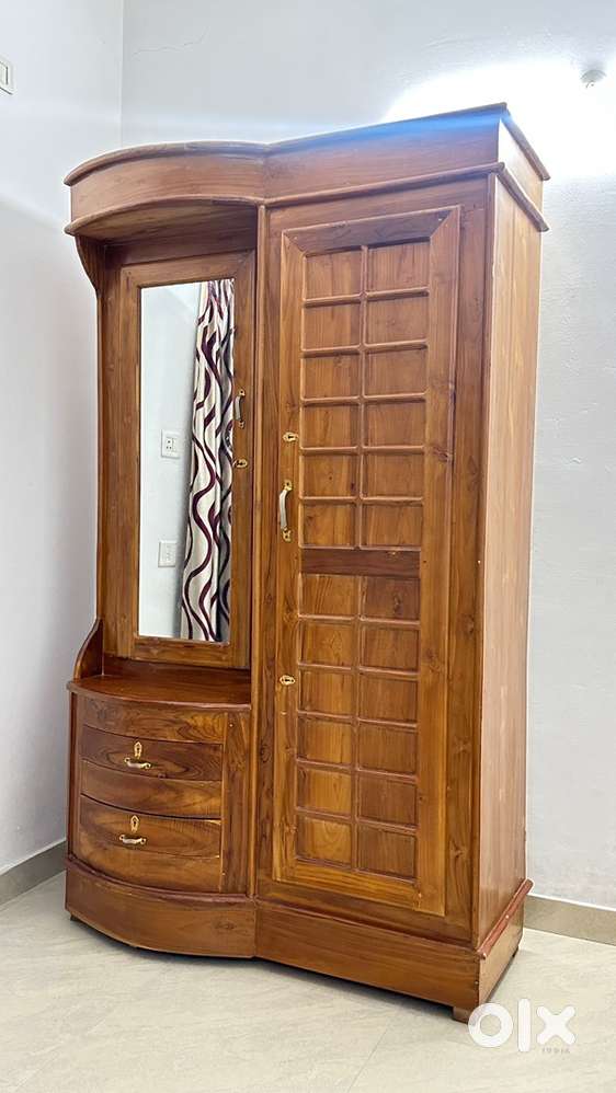 Used Teak wood - wardrobe