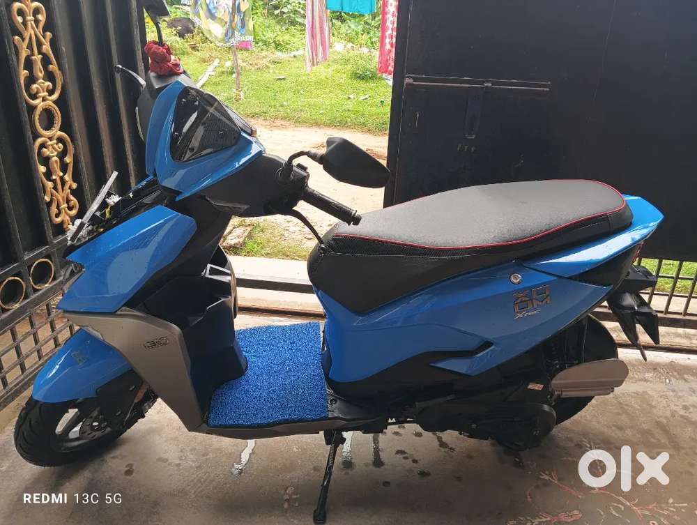 Xoom 110 zx Top model with blue tooth feture.