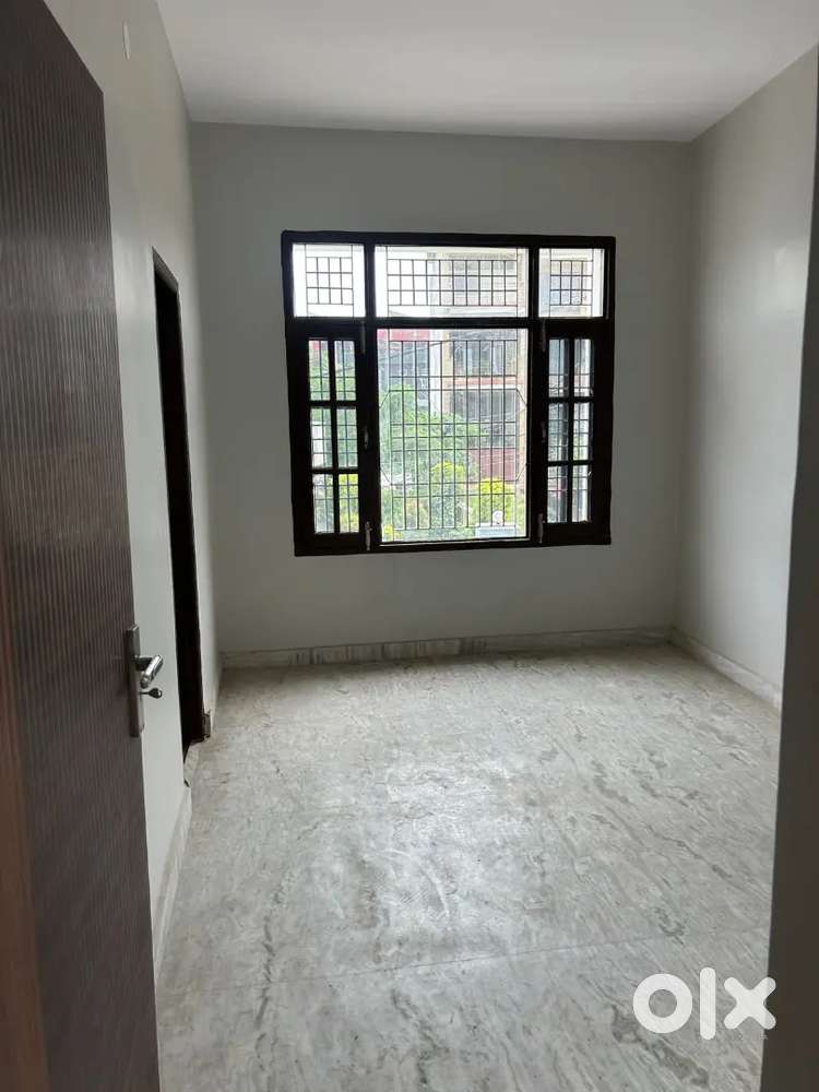 2 bhk at Nanak Nagar for family