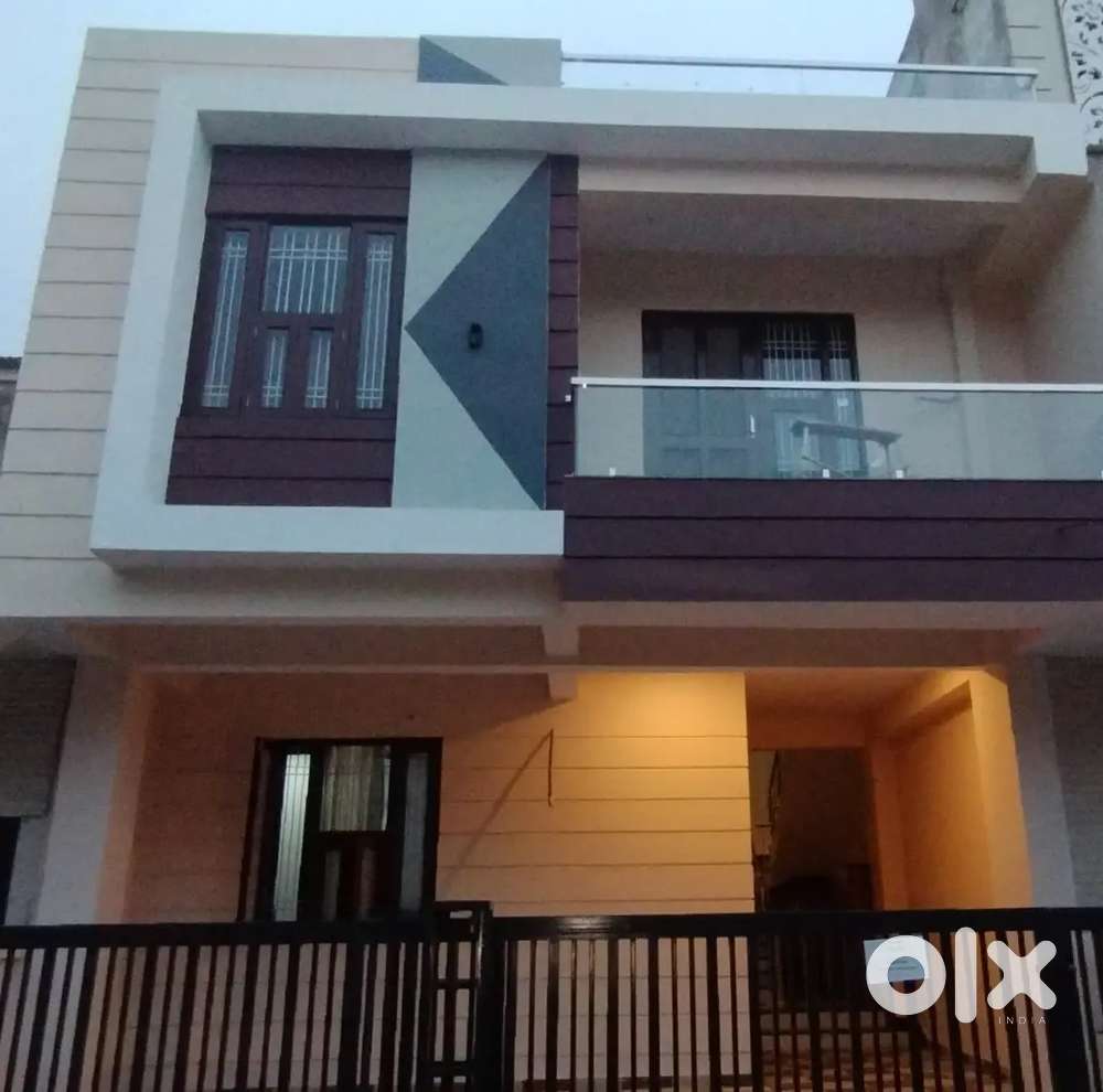 3 BHK semi furnished for rent in main vaishali nagar onky for family