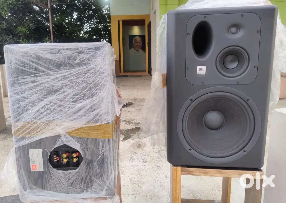 JBL STUDIO MONITOR&SONUS FABERSPEAKERS