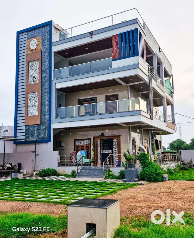 Spacious 1BHK With Good Ventilation and Car Parking**Only For Hindus**