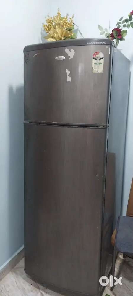 Whirlpool double door 4 star refrigerator