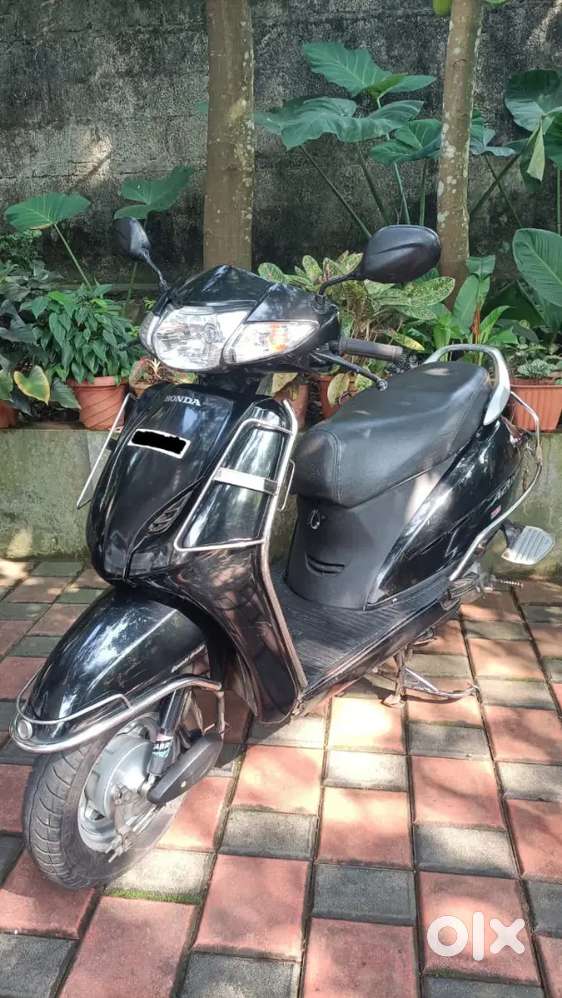 Honda Activa (low kilometer)
